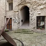 Large In Cagli With Pool