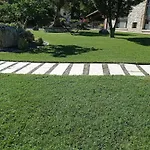 Large In Cagli With Pool 度假居 *
