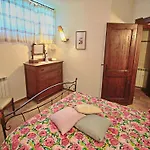Large In Cagli With Pool 度假居 *