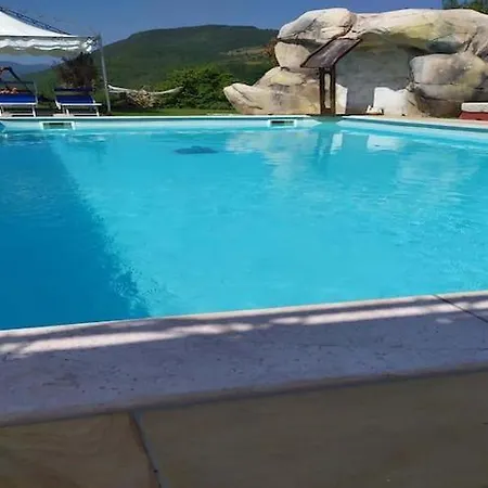 Holiday home Large Holiday Home In Cagli With Pool Acqualagna