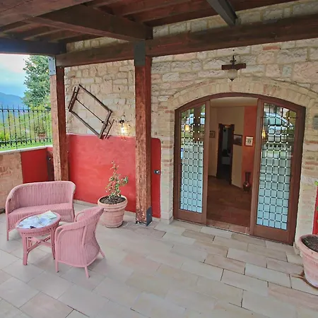 Large In Cagli With Pool Casa vacanze Acqualagna