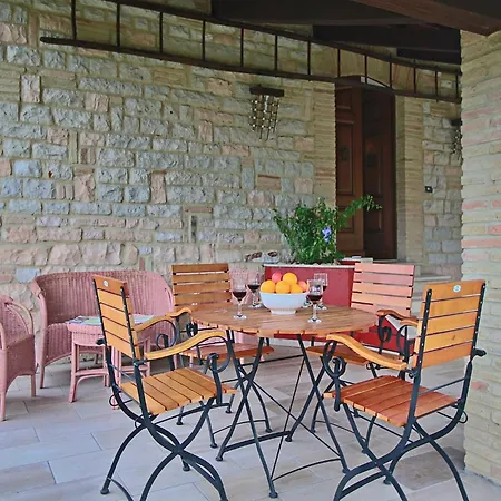 Large In Cagli With Pool Acqualagna