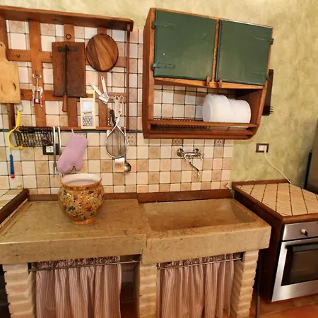 Large Holiday Home In Cagli With Pool Acqualagna